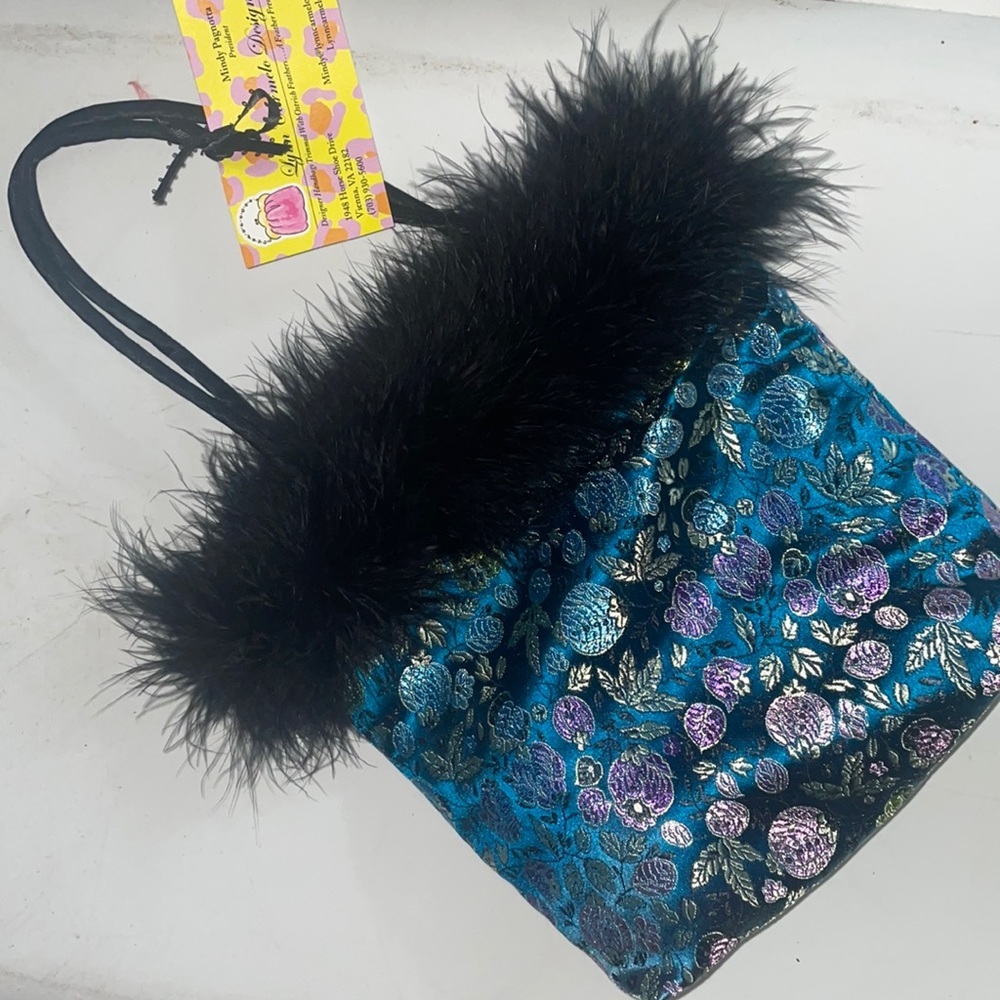 SALE💚
 Lynn Carmelo purse🪷
